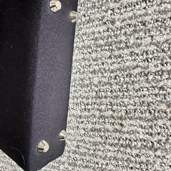 Vanessa classic bow front evening bag - Picture 5 of 5